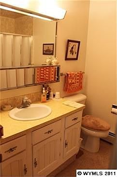 5th image of 518 Dinwoody Cir