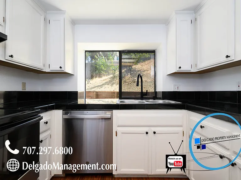 337 Seahorse Dr — Photo 9