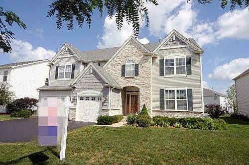 2nd image of 2064 Lily Pond Ln