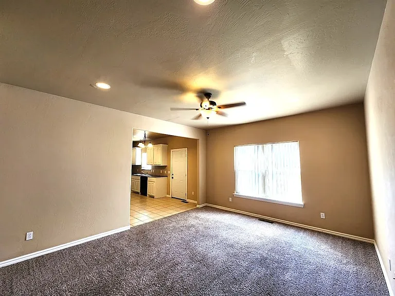 13705 & 13707 Oxford Dr — Photo 4