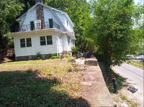 101 Sheffield St, Waterbury, CT 06704