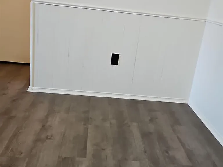 909 Ravens Crest Dr — Photo 9