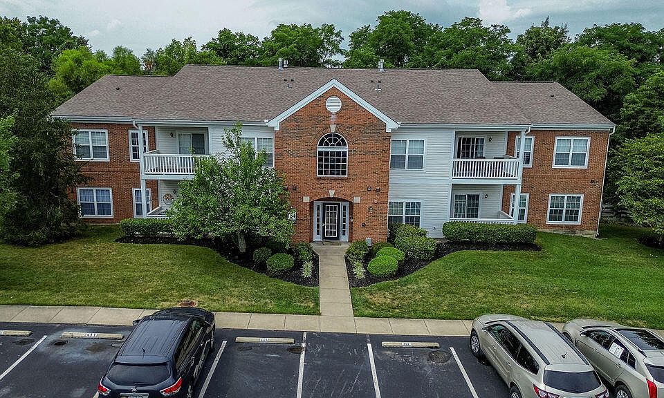 1st image of 154 Saddlebrook Ln Unit 405