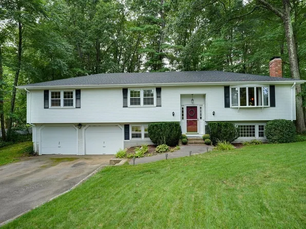 14 Walnut Rd, Holliston, MA 01746