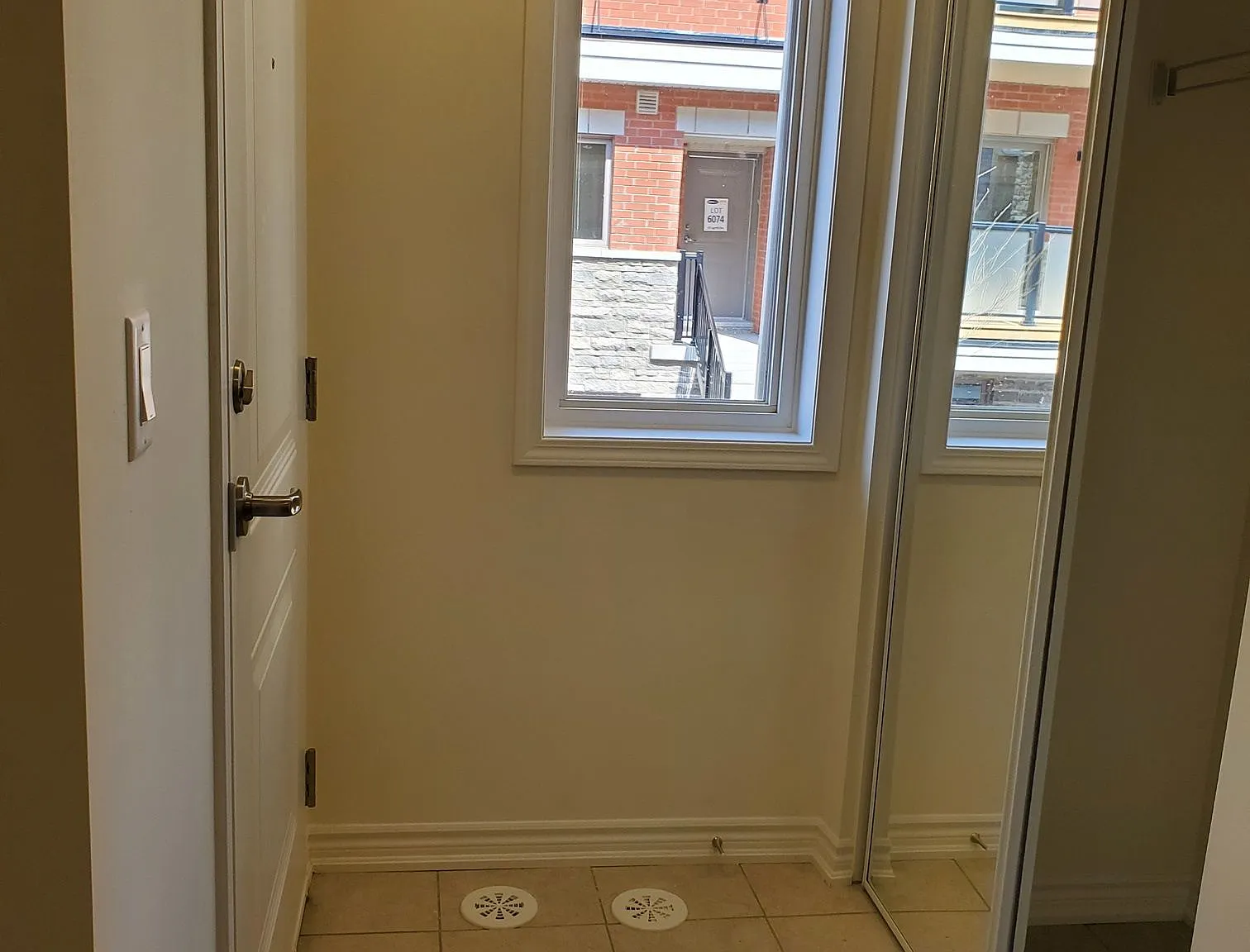 2 bed, $2,400 — Photo 3
