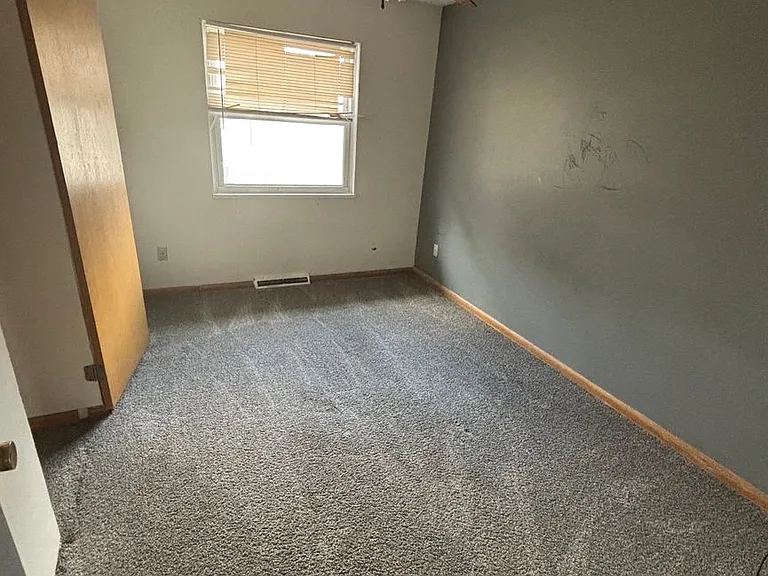 5074 Miller Ave — Photo 7