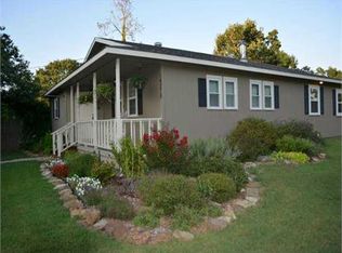 14076 Pleasant Ridge Rd, Rogers, AR 72756