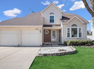524 Newberry Dr, Elk Grove Village, IL 60007