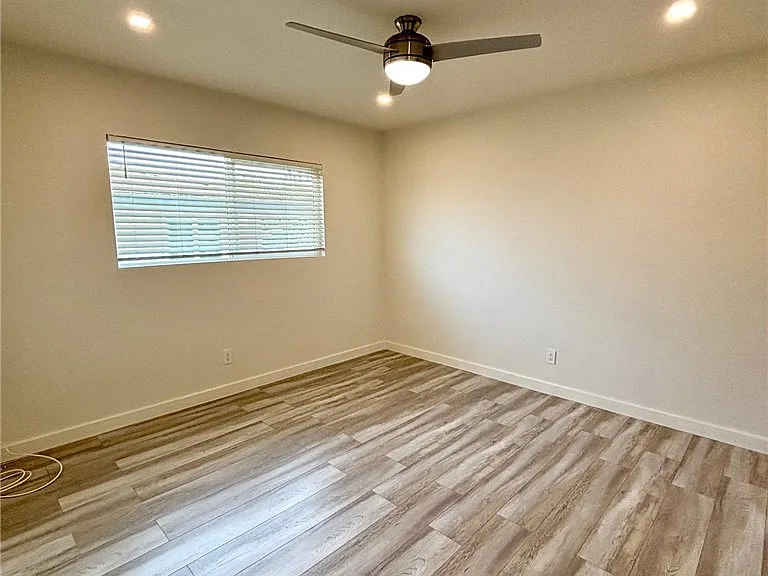 300 Maryland St #2 — Photo 7