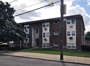 29 Woodbine St APT 10, Pawtucket, RI 02860
