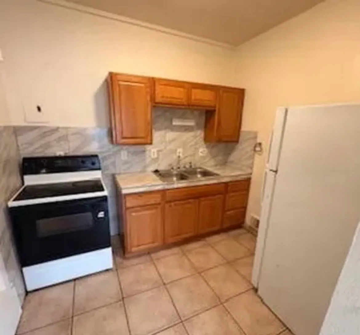 1 bed, 420 sqft, $800 — Photo 3