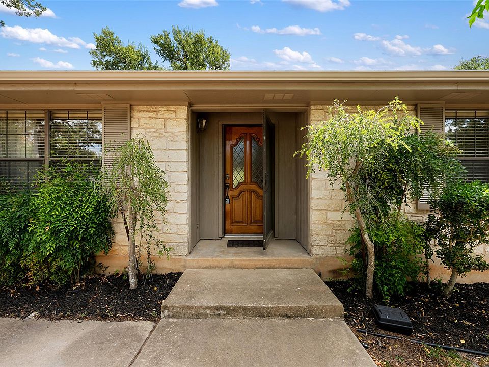 1st image of 4209 Sevilla Dr