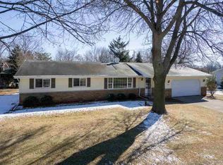 779 Harvard Dr, Neenah, WI 54956