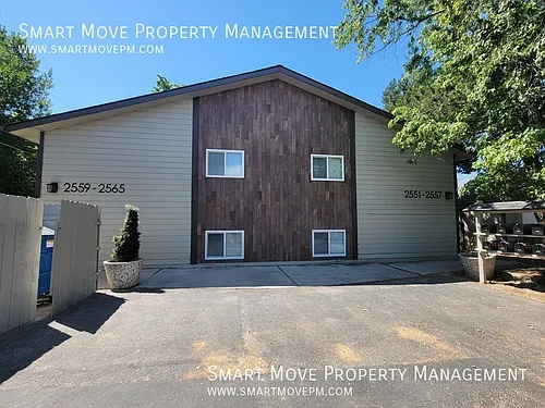 2561 W Targee St Photo 1