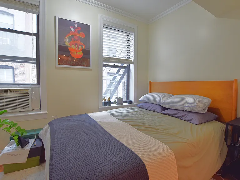 266 W 11th St #3RE — Photo 2