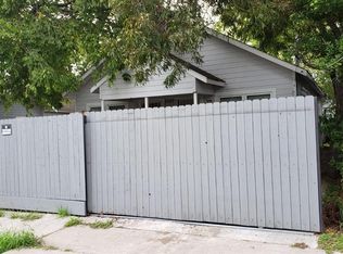 2607 Cochran St, Houston, TX 77009