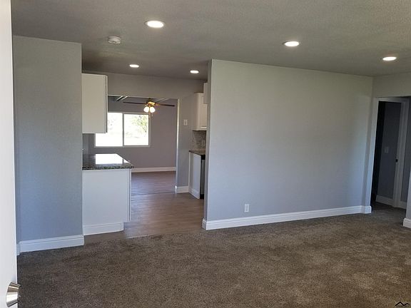 4th image of 22118 Palermo Ave