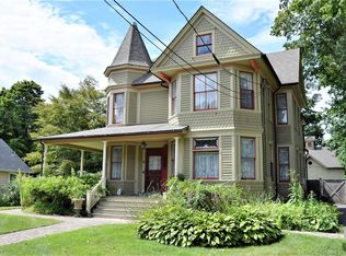 15 Pearl St, Clinton, CT 06413