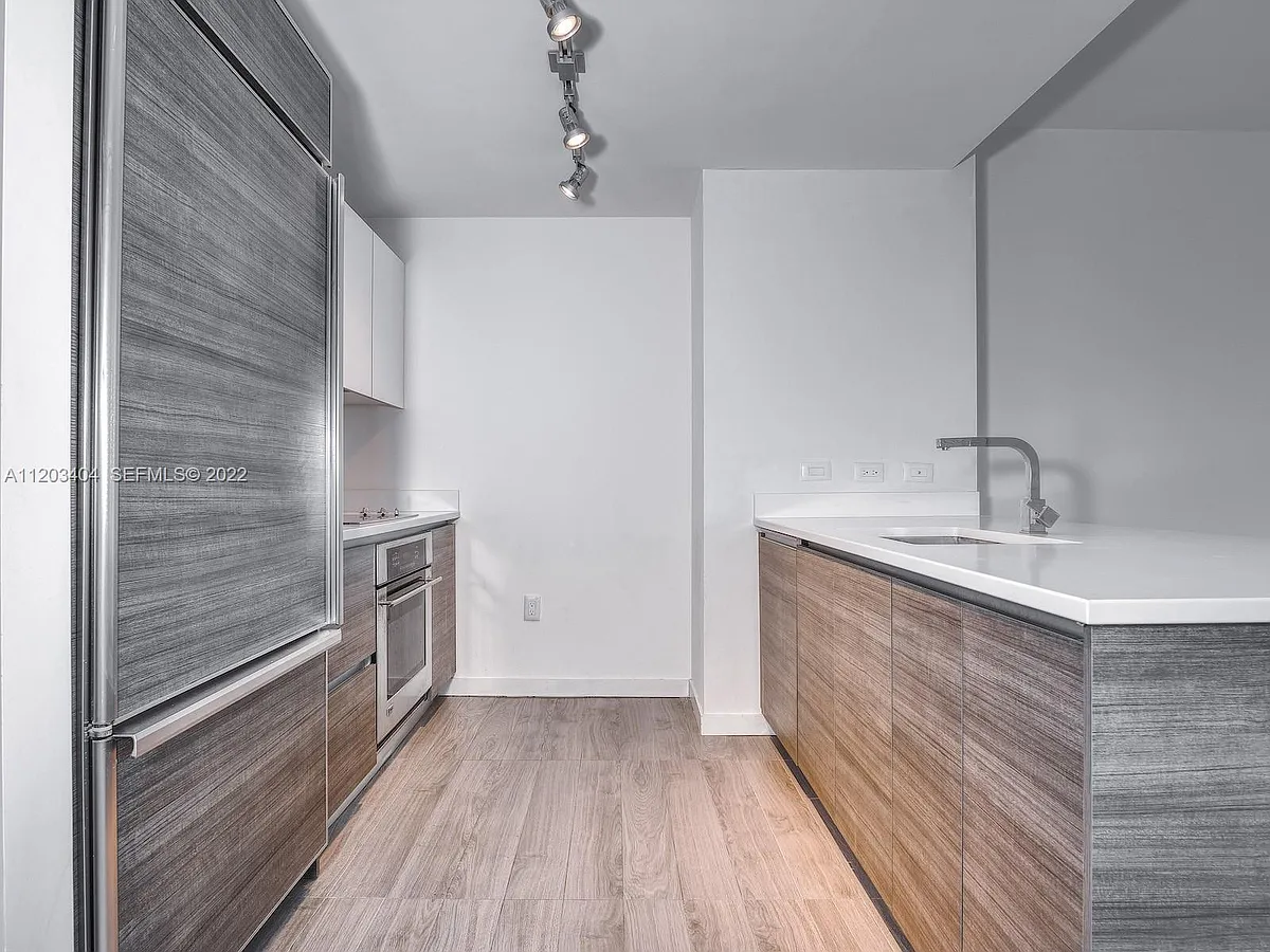 Building Photo - 1100 S Miami Ave #1302