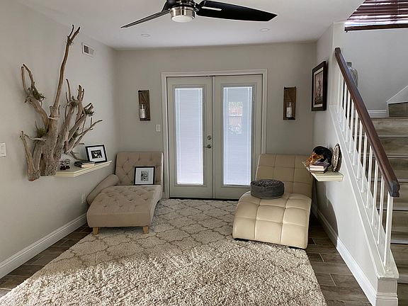 5th image of 2290 Chatswood Dr