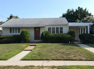 1525 Howell Rd, Valley Stream, NY 11580