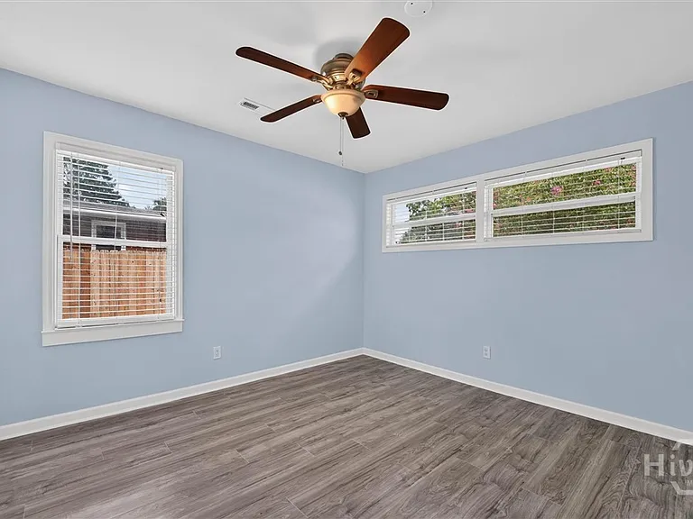 113 Gordon St — Photo 15