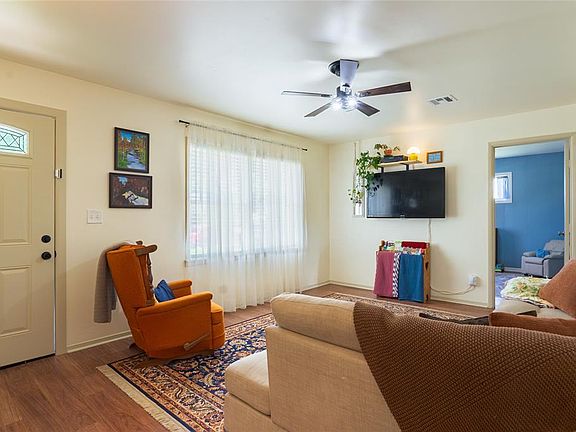 5th image of 4229 SE 47th St