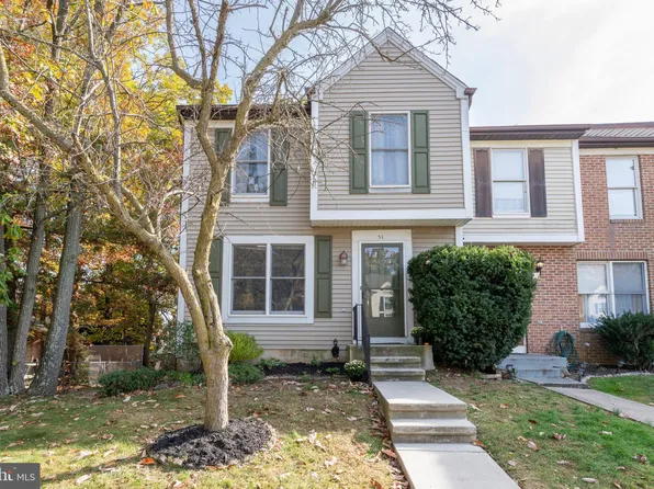 51 Robin Ridge Ct, Baltimore, MD 21234