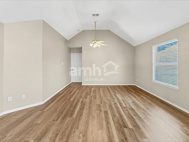 3307 Saint Pierre — Photo 17