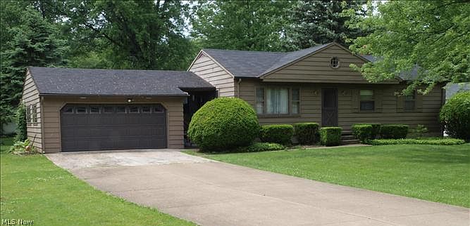 1st image of 5823 Sarah Ave NW