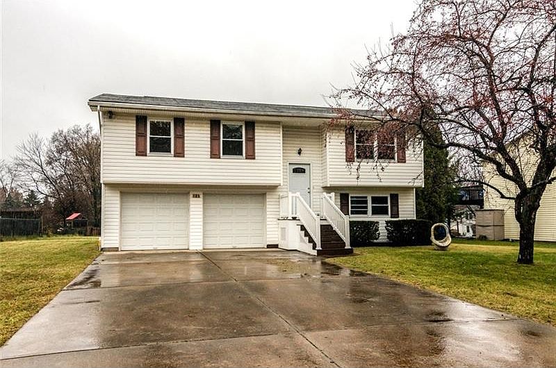 1st image of 121 McDonald Dr