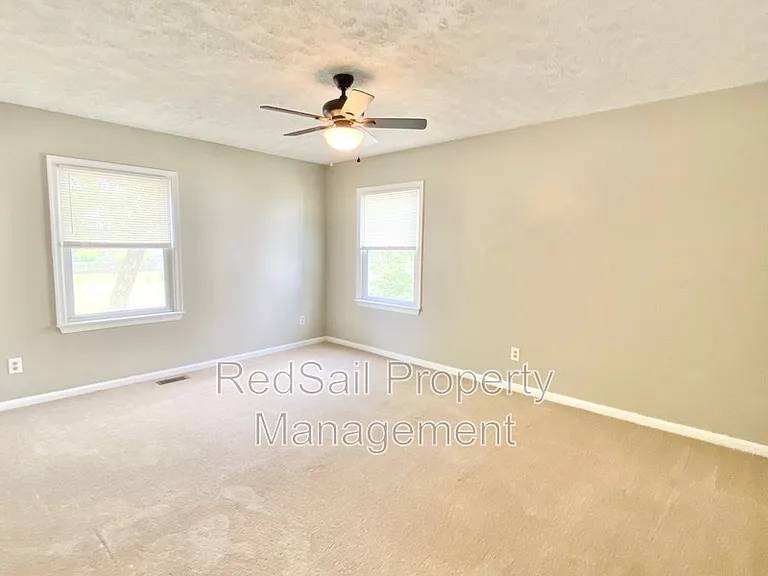 443 Sonora Dr — Photo 16