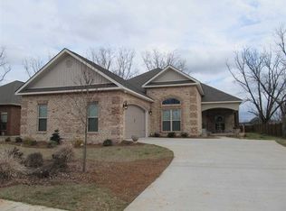 102 Parkview Grv, Kathleen, GA 31047