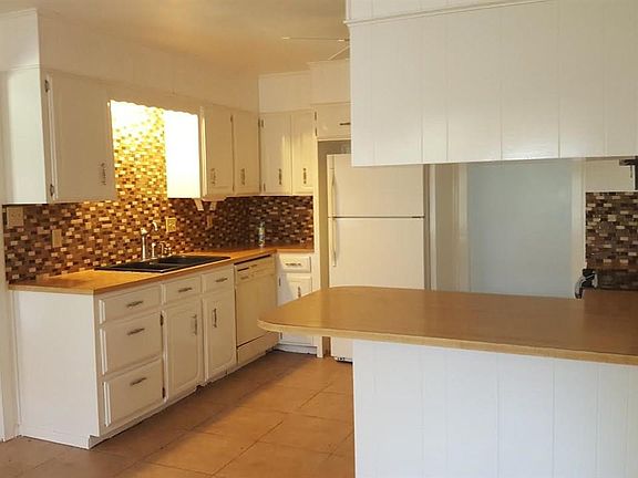 4th image of 1018 W Cochiti Ave
