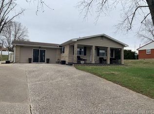 304 E Hospital Rd, Paoli, IN 47454