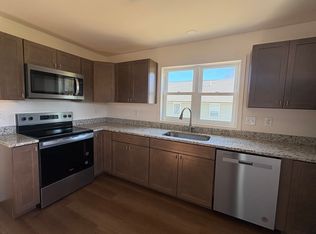 475 W Old Cross Rd, New Market, VA 22844