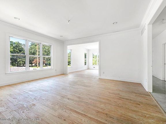 5th image of 21 Melrose Ct