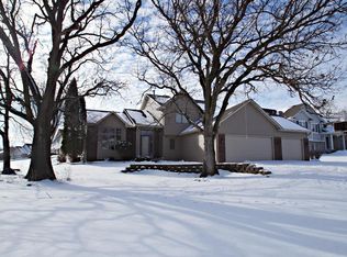 9698 171st St W, Lakeville, MN 55044