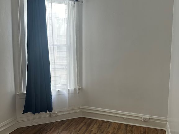 4th image of 71 Lapidge St #71