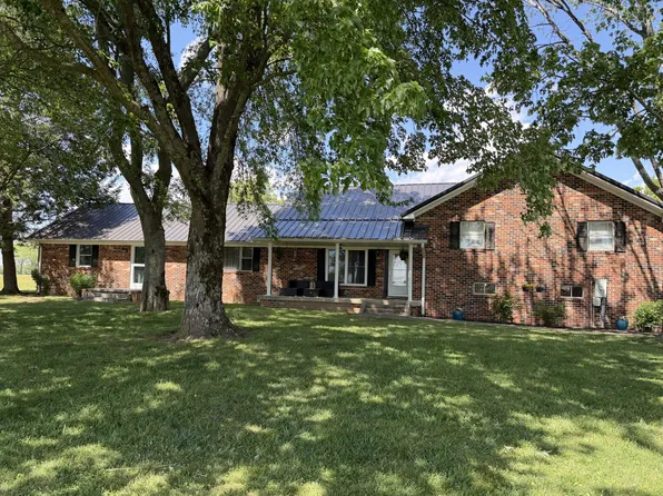 566 Clarence Finney Rd, Hillsboro, TN 37342