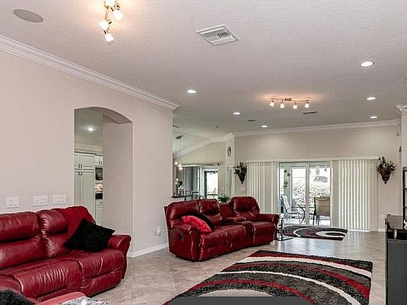 4th image of 2041 McLin Ln