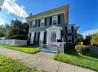 31 High St, Geneva, NY 14456