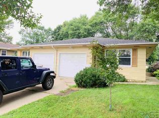 2813 S Phillips Ave #7, Sioux Falls, SD 57105