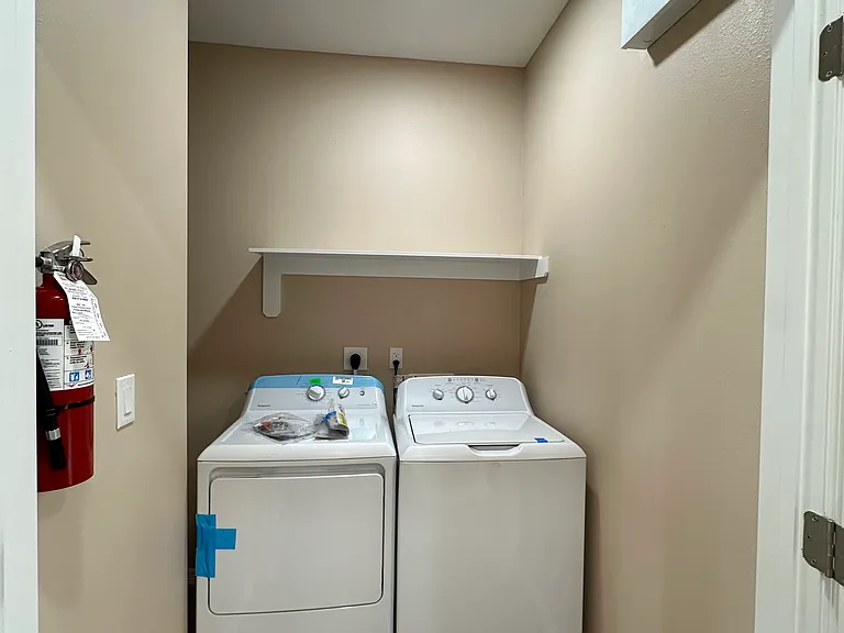 3121 W Driftwood St #1 — Photo 8
