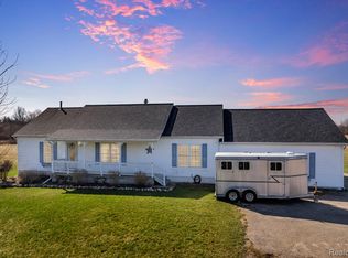 12833 Sullivan Rd, Emmett, MI 48022