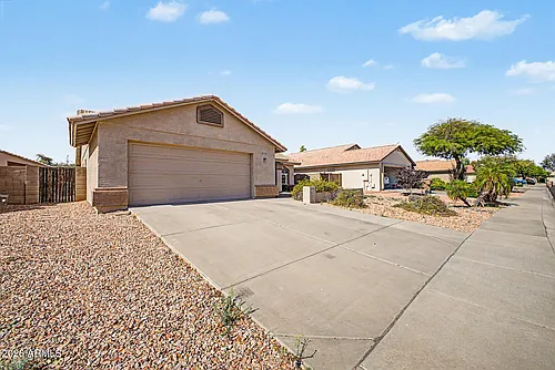 8752 W Melinda Ln Photo 1