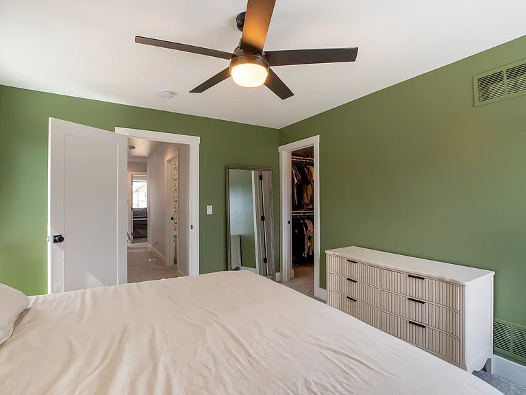 10708 Willow Ave — Photo 11