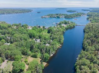 26 Logan Rd, Boothbay Harbor, ME 04538