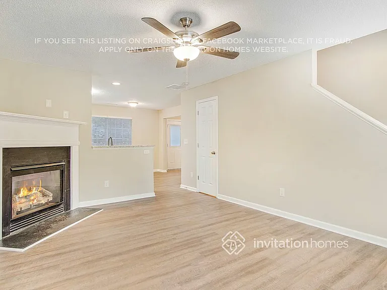 408 Kendall Ln — Photo 4