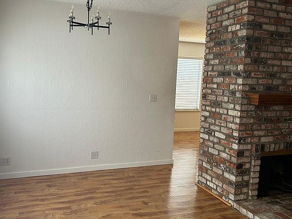4th image of 662 Berkeley Way